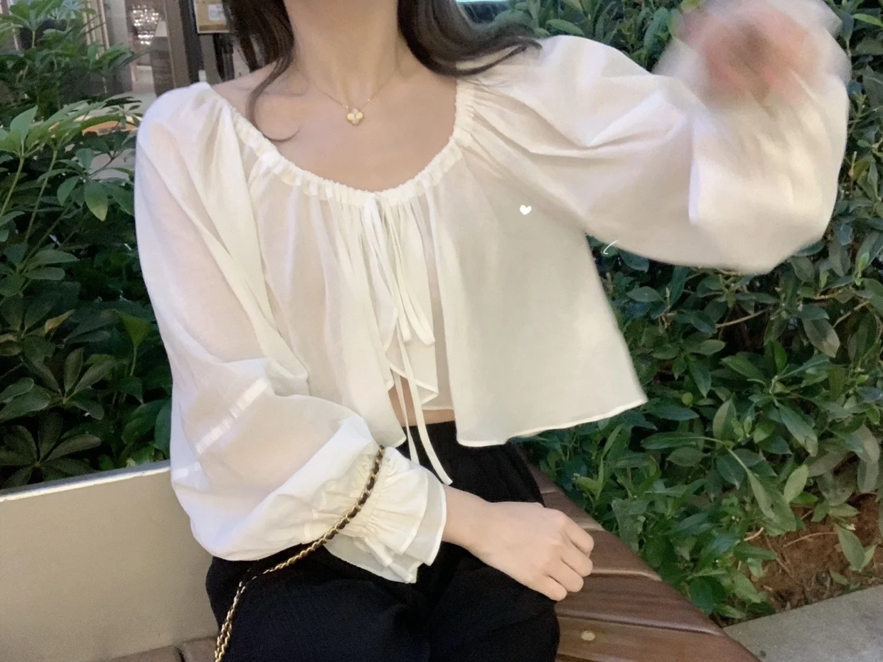 Women's Summer Sun Protection irt Cotton Long Sve Pure Color Bowed Lace-Up Top with Matching Small Tube Two-Piece Set
Women's Summer Sun Protection irt Cotton Long Sve Pure Color Bowed Lace-Up Top with Matching Small Tube Two-Piece Set