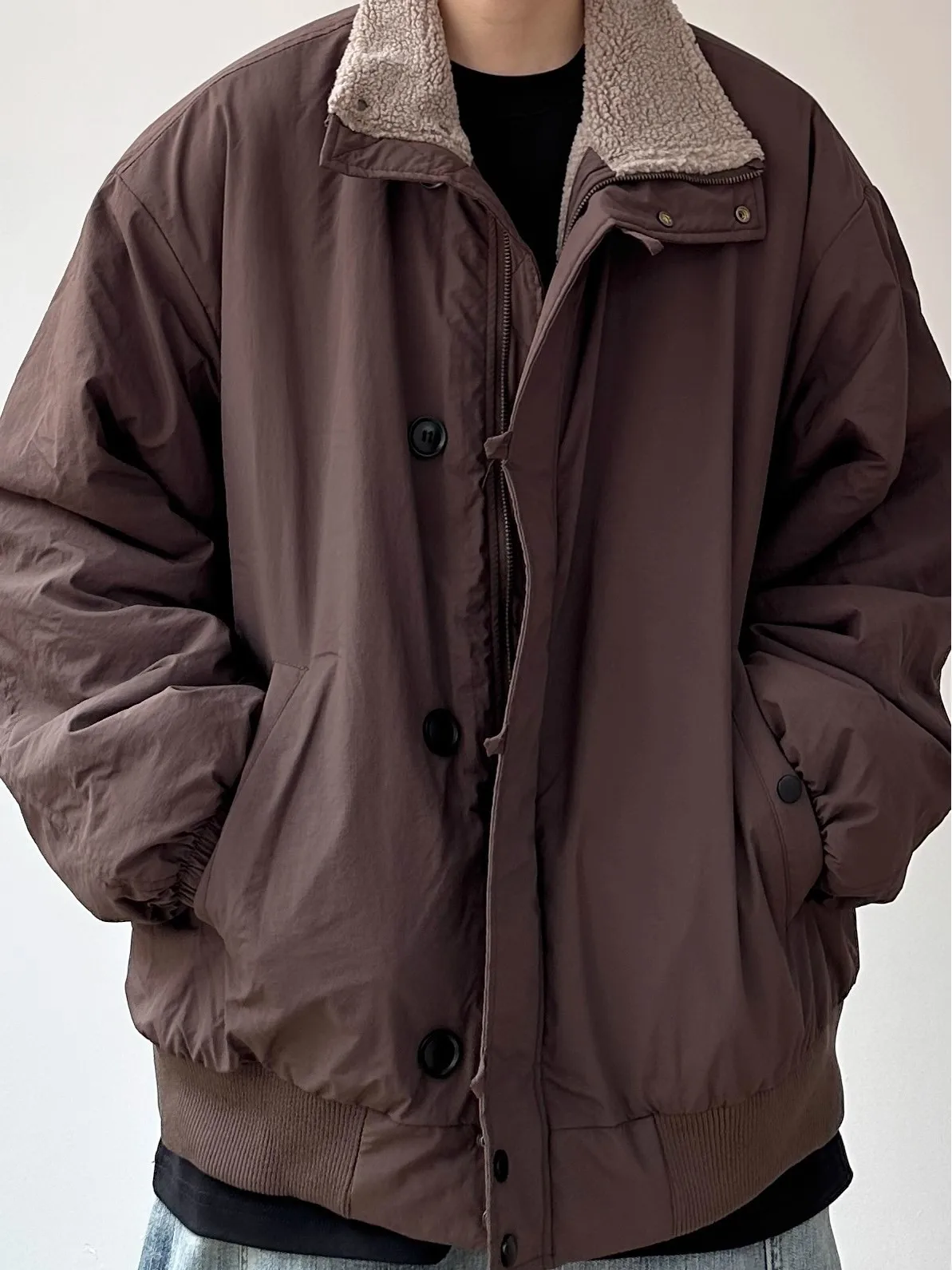 Мужская утепленная хлопковая куртка JOYZONE с подкладкой из овечьей шерсти, свободного кроя, для работы, зимнее пальто, молодежная модная повседневная модель с длинными рукавами
Мужская утепленная хлопковая куртка JOYZONE с подкладкой из овечьей шерсти, свободного кроя, для работы, зимнее пальто, молодежная модная повседневная модель с длинными рукавами