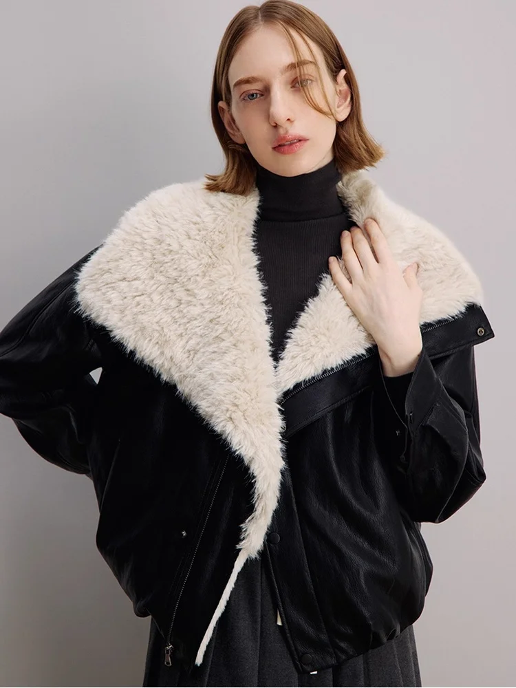 Bla Lamb Fur Collar PU Leather Jaet Women's Winter Warm T-aped ort Coat Cotton Filled Korean Sle Loose Fit
Bla Lamb Fur Collar PU Leather Jaet Women's Winter Warm T-aped ort Coat Cotton Filled Korean Sle Loose Fit