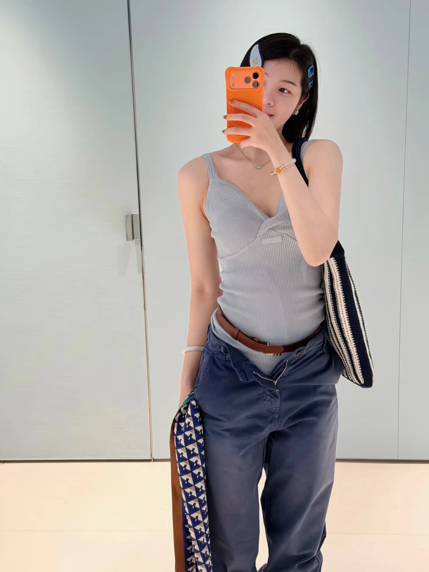 M Letter Lace Trim Knitted Strap Vest Women's Slim Fit Layering Hollow out Top V Neck Elastic High Stretch Letter Pattern
M Letter Lace Trim Knitted Strap Vest Women's Slim Fit Layering Hollow out Top V Neck Elastic High Stretch Letter Pattern
