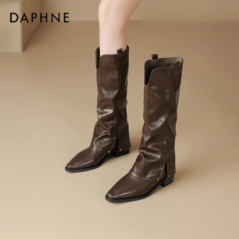 Pointed-leg Boot for Women in 2026 Autumn-winter Collection - Distressed Thick-soled Long Boots with Stacked Design
Pointed-leg Boot for Women in 2026 Autumn-winter Collection - Distressed Thick-soled Long Boots with Stacked Design