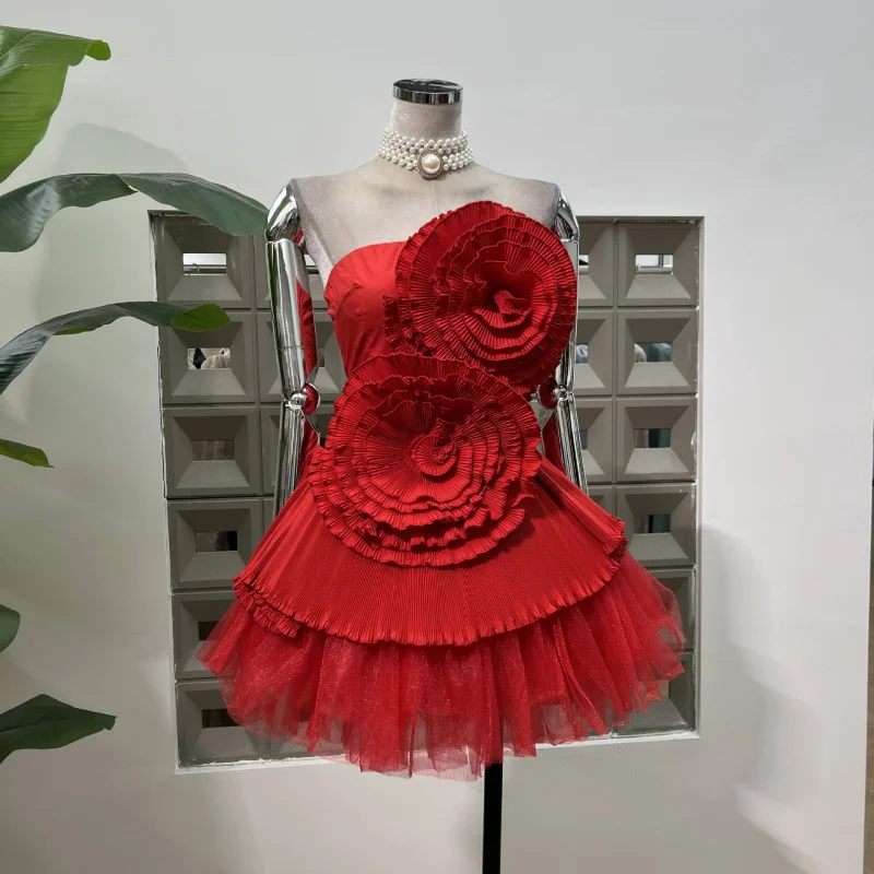 Sweet Stage Elegant Pleated Three-Dimensional Large Flower Waist-Cinching Tube Top+Solid Color Mesh Skirt 
Sweet Stage Elegant Pleated Three-Dimensional Large Flower Waist-Cinching Tube Top+Solid Color Mesh Skirt