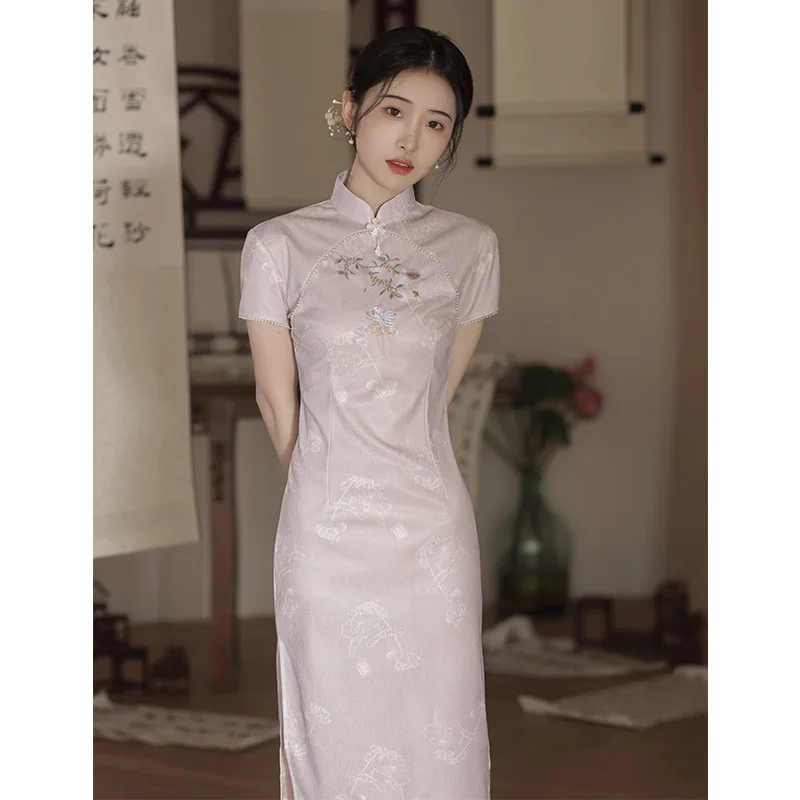 New Summer Improved Dress for Women Qipao Purple Vintage Elegant slit Qipao Youth Style Summer Casual Dress
New Summer Improved Dress for Women Qipao Purple Vintage Elegant slit Qipao Youth Style Summer Casual Dress