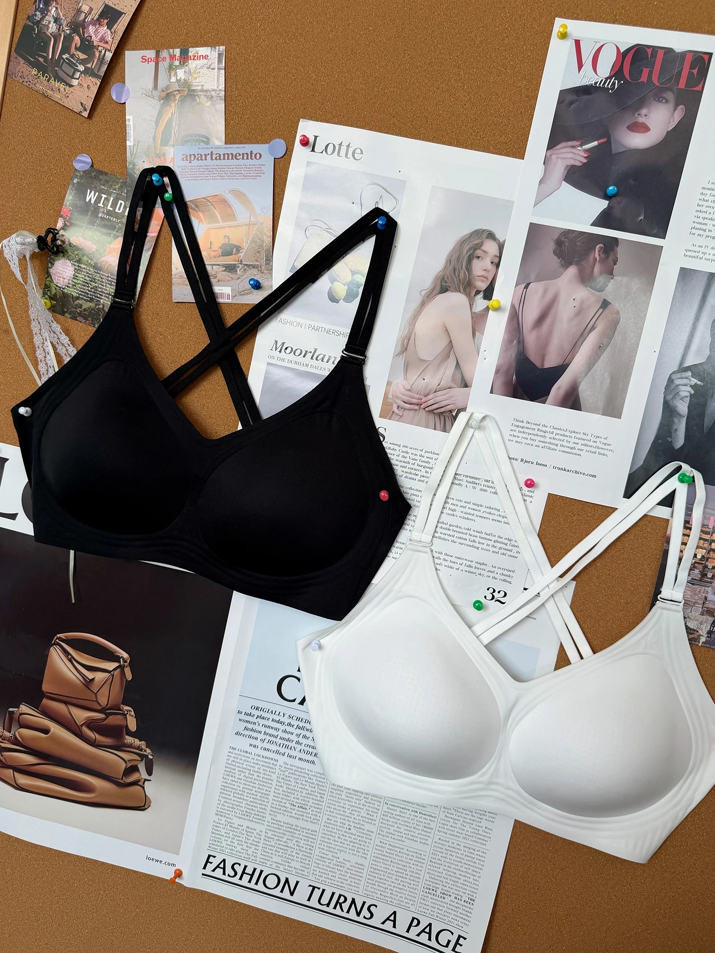 a Zhou Home Store "Enter Store Bi in Ice Bra" Shaping Gathered Naked Skin Sensation Beautiful Back Strapless Bra without Stee...
a Zhou Home Store "Enter Store Bi in Ice Bra" Shaping Gathered Naked Skin Sensation Beautiful Back Strapless Bra without Stee...