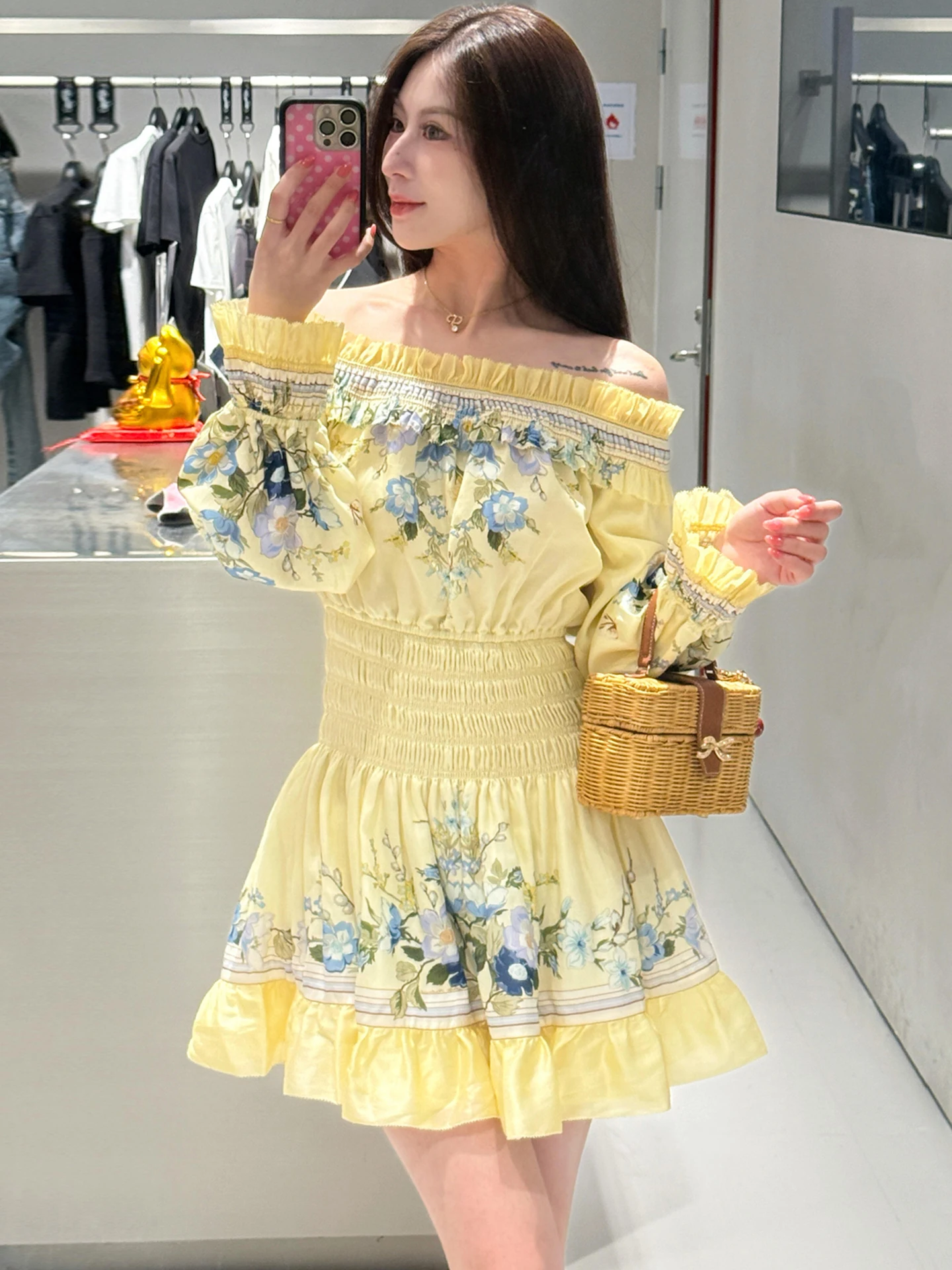 Summer Floral Print One Shoulder Waist Cinched Dress Women's High Waist Long Sleeve Commute Style Simple Folded Lantern Sleeve
Summer Floral Print One Shoulder Waist Cinched Dress Women's High Waist Long Sleeve Commute Style Simple Folded Lantern Sleeve