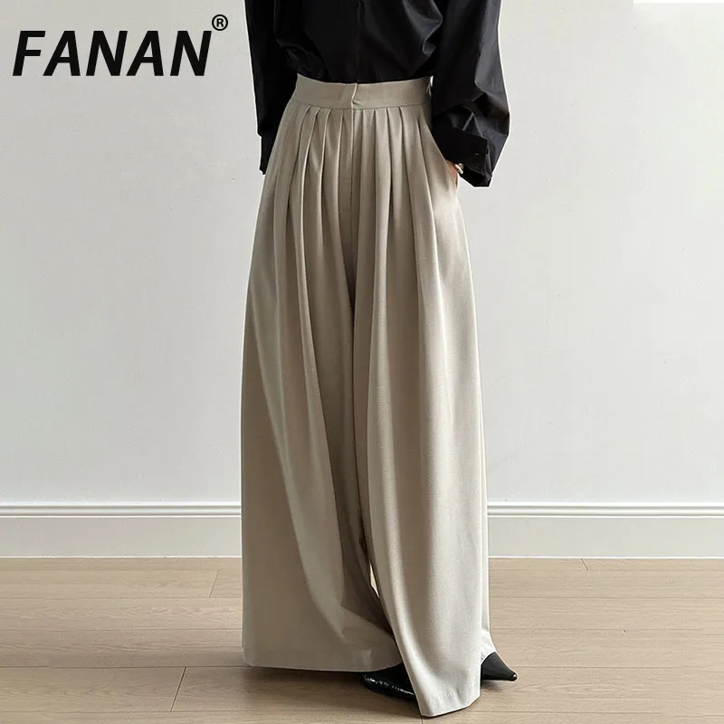 FANAN Solid Pleated Design Pants For Women High Waist Wide Leg Trousers Office Lady Minimalism Trousers Female 2025 Spring New
FANAN Solid Pleated Design Pants For Women High Waist Wide Leg Trousers Office Lady Minimalism Trousers Female 2025 Spring New