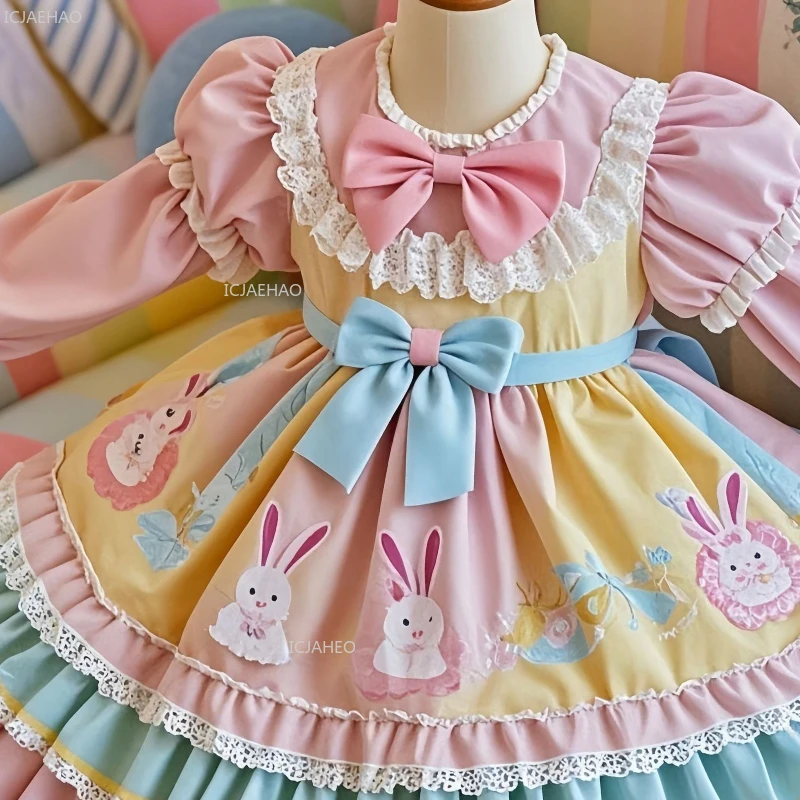 Новое детское платье принцессы Лолиты с вышивкой для девочек, праздничная одежда для маленьких детей, праздничное платье для первого дня рождения, пышное милое платье
Новое детское платье принцессы Лолиты с вышивкой для девочек, праздничная одежда для маленьких детей, праздничное платье для первого дня рождения, пышное милое платье