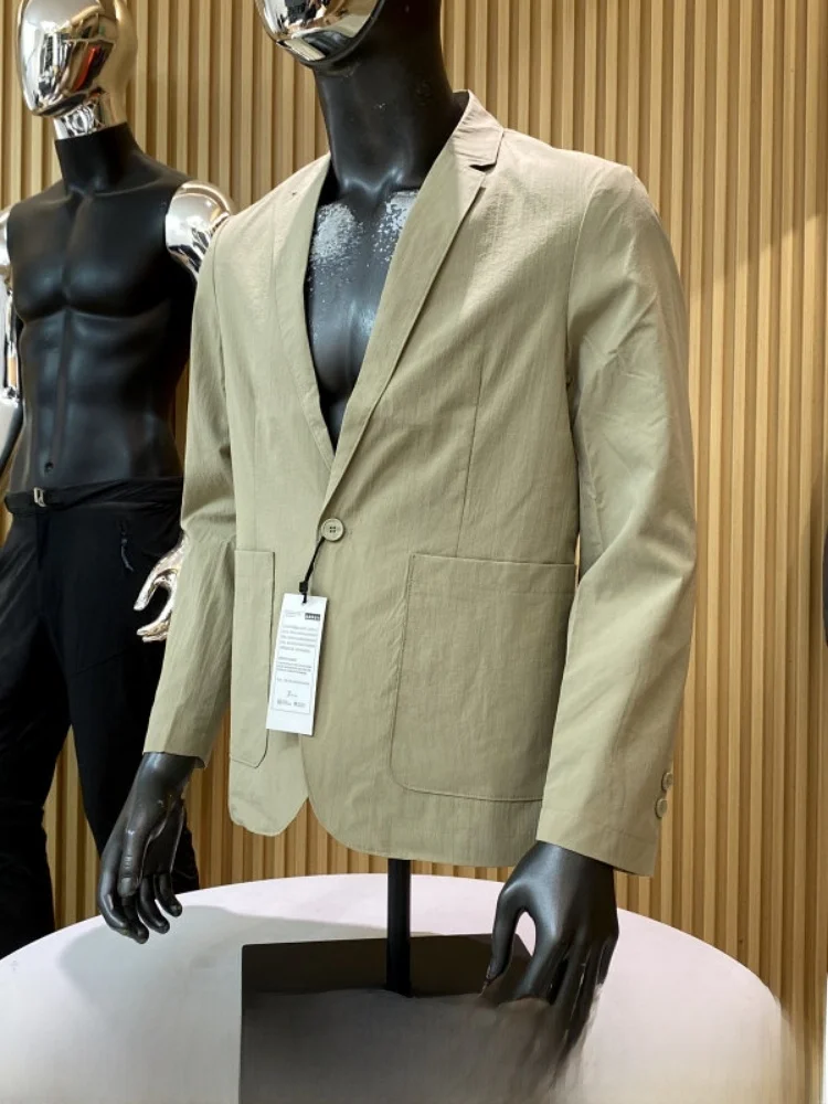Italian Luxury Style Men's Business Casual Lightweight Breathable Texture Suit Standard Fit Polyester Fiber Anti-Wrinkle Process
Italian Luxury Style Men's Business Casual Lightweight Breathable Texture Suit Standard Fit Polyester Fiber Anti-Wrinkle Process