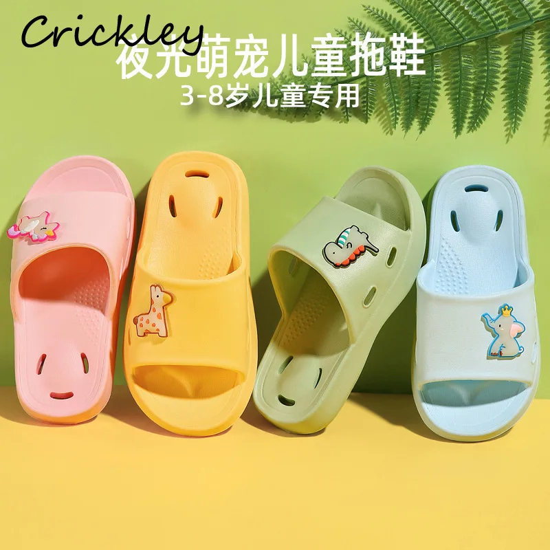 Cartoon Unicorn Dinosaur Noctilucent Kids Slippers Summer EVA Boys Girls Slippers Soft Non Slip Bathing Children Beach Shoes
Cartoon Unicorn Dinosaur Noctilucent Kids Slippers Summer EVA Boys Girls Slippers Soft Non Slip Bathing Children Beach Shoes
