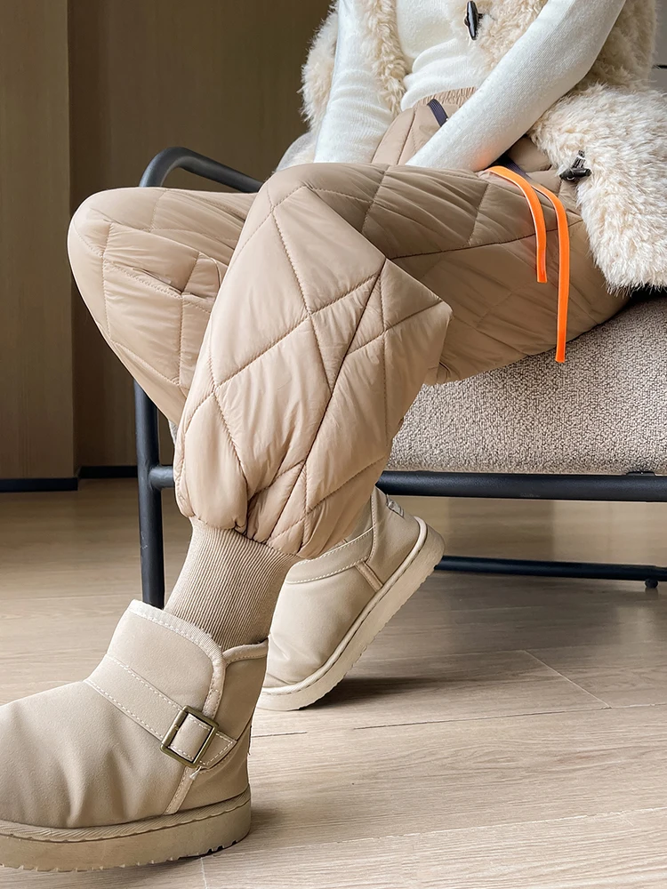 Diamond grid cotton pants women in autumn and winter new thickened warm casual elastic waist ankle windproof cotton pants
Diamond grid cotton pants women in autumn and winter new thickened warm casual elastic waist ankle windproof cotton pants