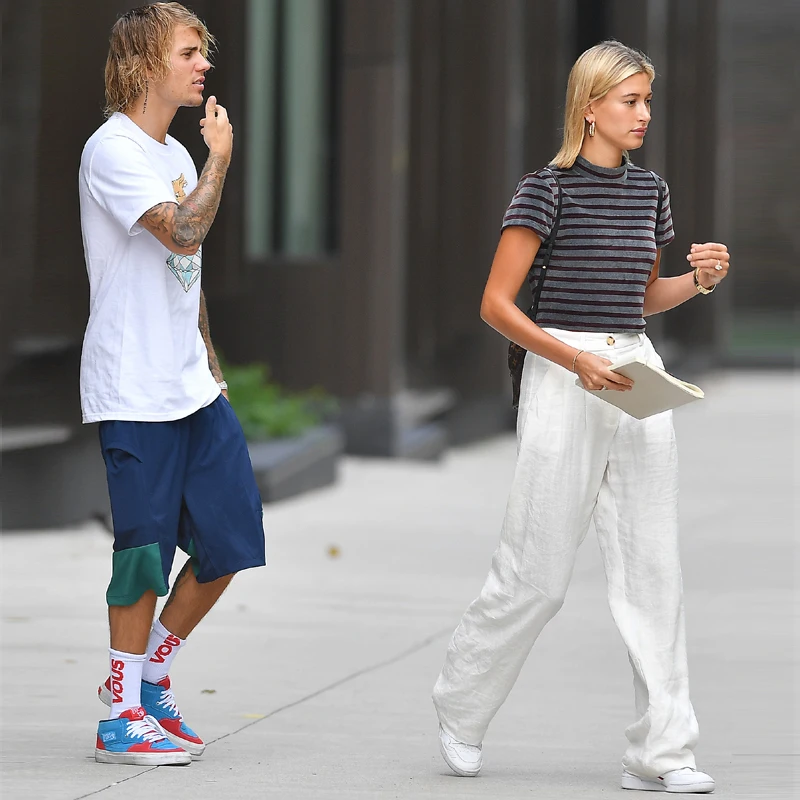 Hailey Baldwin Women's Loose Straight Leg Pants Casual Cotton Blend Long Trousers Street Style Natural Waist Summer New Arrivals
Hailey Baldwin Women's Loose Straight Leg Pants Casual Cotton Blend Long Trousers Street Style Natural Waist Summer New Arrivals