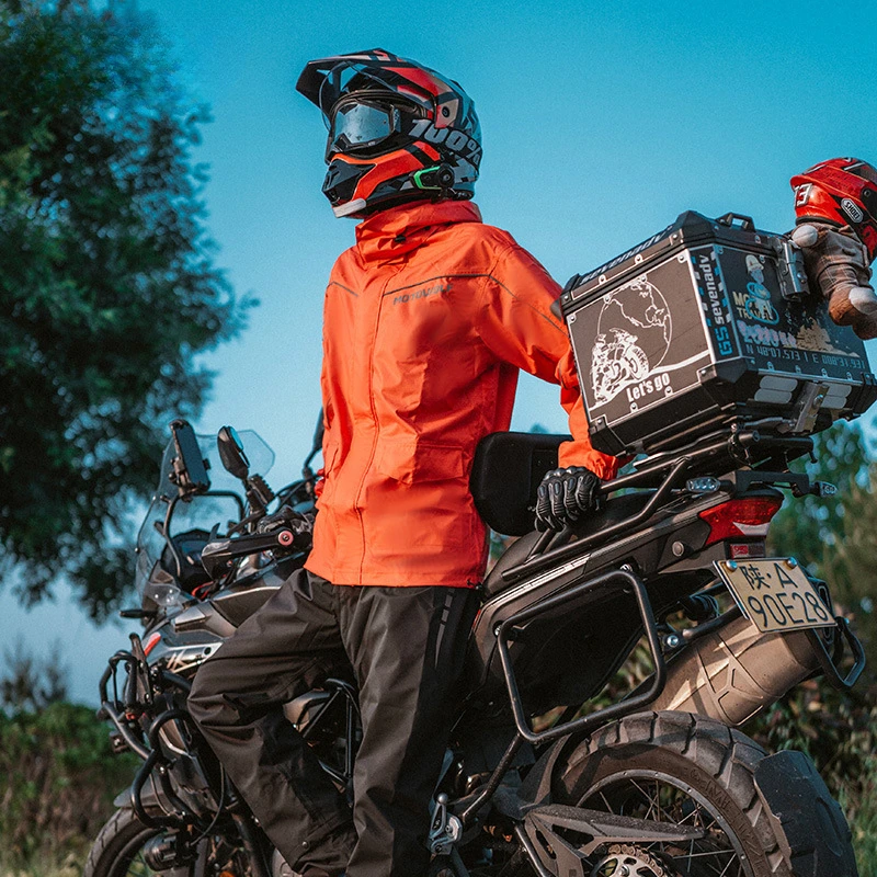Motorcycle raincoat reflective portable split raincoat upgrade color hidden shoe cover waterproof riding raincoat
Motorcycle raincoat reflective portable split raincoat upgrade color hidden shoe cover waterproof riding raincoat