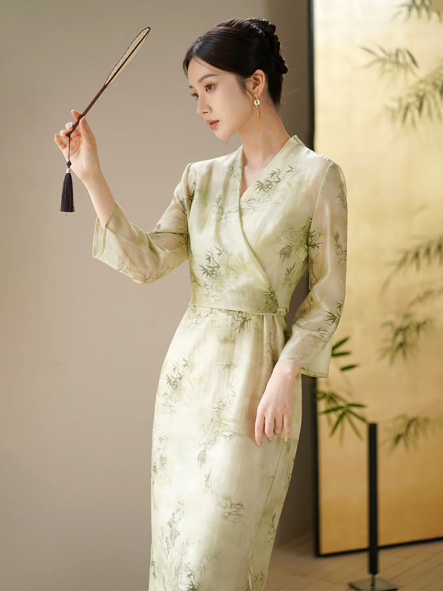 New Chinese Style Women's Dress Summer Green Outerwear Cover up Strap Dress Set Silk Material Ladies Fashion Hanfu Set
New Chinese Style Women's Dress Summer Green Outerwear Cover up Strap Dress Set Silk Material Ladies Fashion Hanfu Set