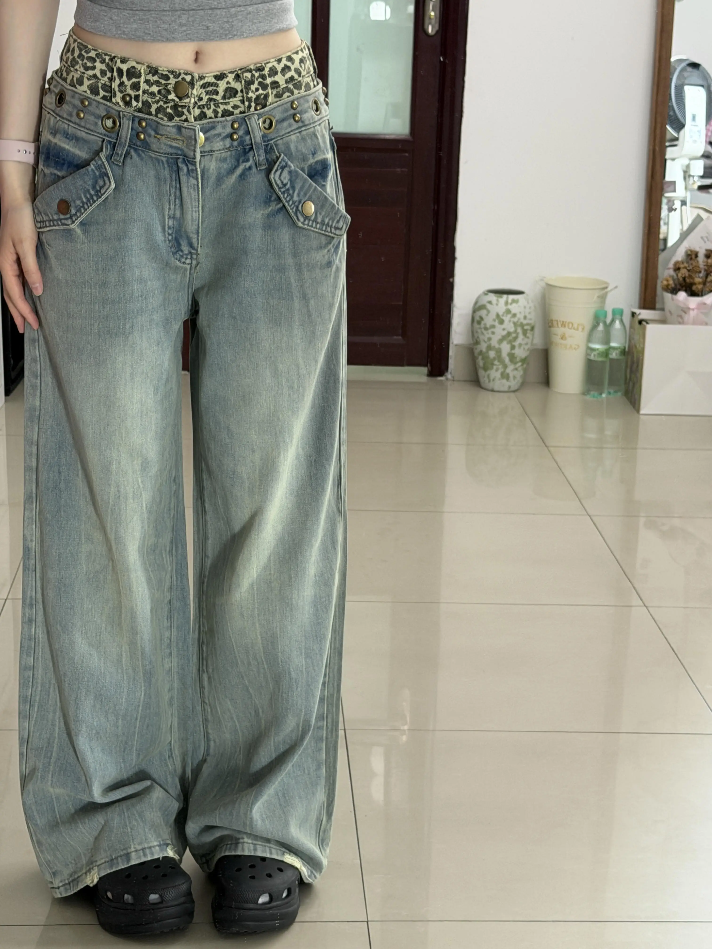American Retro Leopard Print Splicing Rivet Jeans Women Summer Design High Street Loose Slim Straight Leg Wide Leg Pants
American Retro Leopard Print Splicing Rivet Jeans Women Summer Design High Street Loose Slim Straight Leg Wide Leg Pants