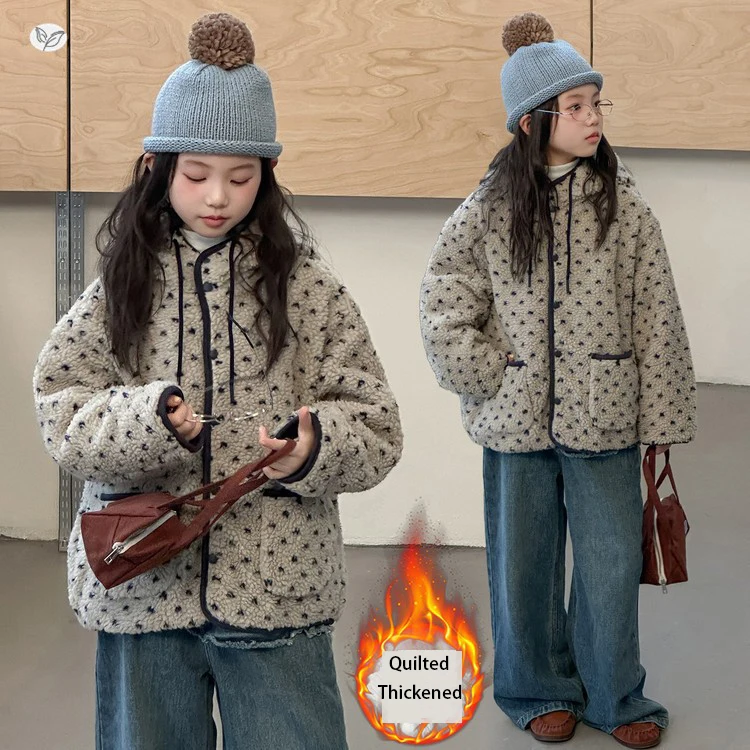 Girls' Polka Dot Lambskin Fleece Hooded Coat Winter Thick Outwear Padded Quilted Warm Fluffy Loose Fit 2025 Trendy Outerwear
Girls' Polka Dot Lambskin Fleece Hooded Coat Winter Thick Outwear Padded Quilted Warm Fluffy Loose Fit 2025 Trendy Outerwear