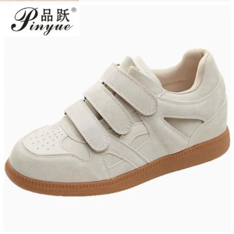3.5cm 6cm Women Style Genuine Leather Retro Thick-soled Drill Shoes for Women, with Built-in Height Increase for Sports Luxury
3.5cm 6cm Women Style Genuine Leather Retro Thick-soled Drill Shoes for Women, with Built-in Height Increase for Sports Luxury