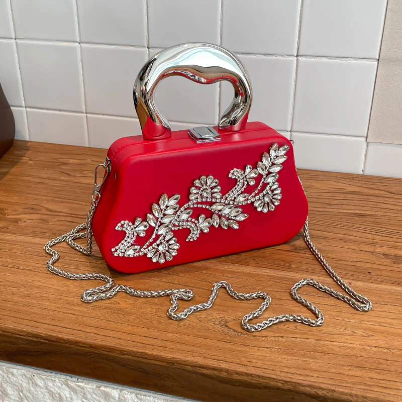 Блестящая вечерняя сумочка-клатч со стразами для женщин, модная сумка через плечо с цепочкой, трендовая сумка-коробка для помады, серебряная сумочка-кошелек
Блестящая вечерняя сумочка-клатч со стразами для женщин, модная сумка через плечо с цепочкой, трендовая сумка-коробка для помады, серебряная сумочка-кошелек