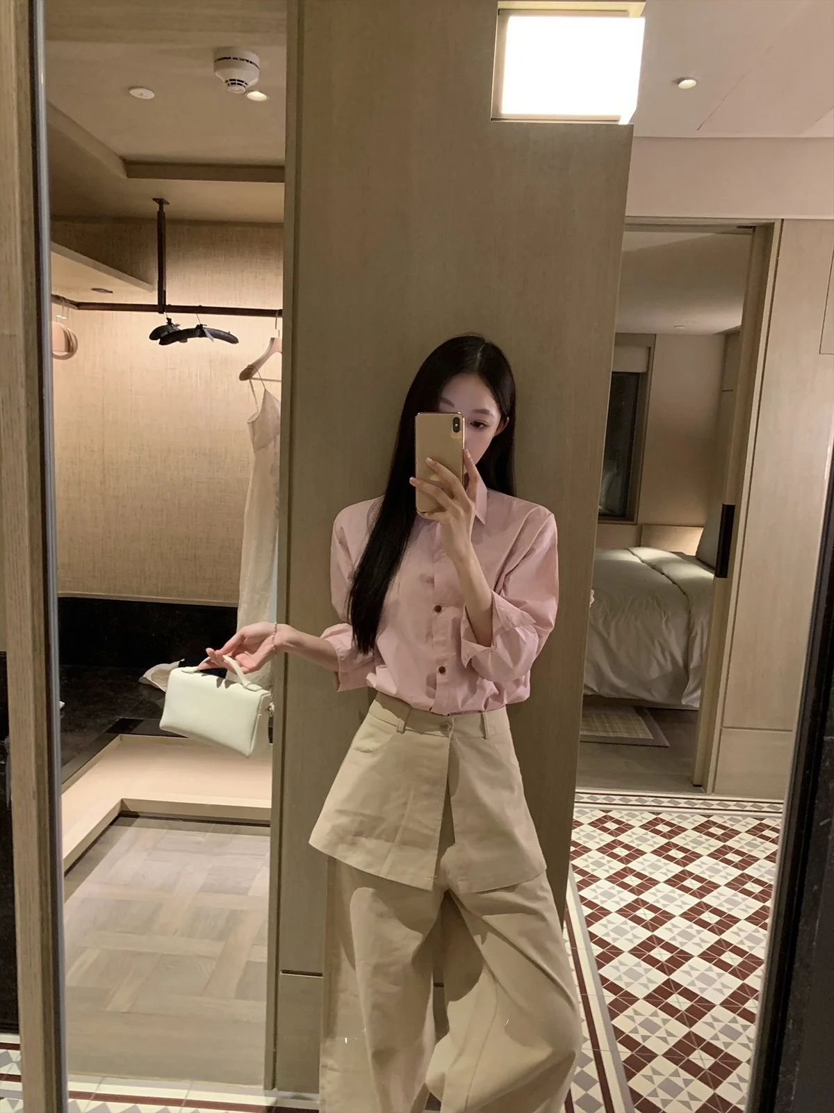 Брюки-палаццо цвета хаки с высокой талией, повседневные, женские, бренд UVPU, другие материалы, 00%
Брюки-палаццо цвета хаки с высокой талией, повседневные, женские, бренд UVPU, другие материалы, 00%