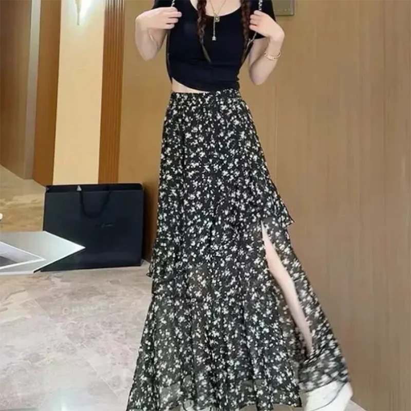 French Retro Floral Print Long Skirt Women Elegant Ruffled Hem Spilt Black Skirts Ladies Summer Elastic Waist A-Line Skirt Mujer
French Retro Floral Print Long Skirt Women Elegant Ruffled Hem Spilt Black Skirts Ladies Summer Elastic Waist A-Line Skirt Mujer