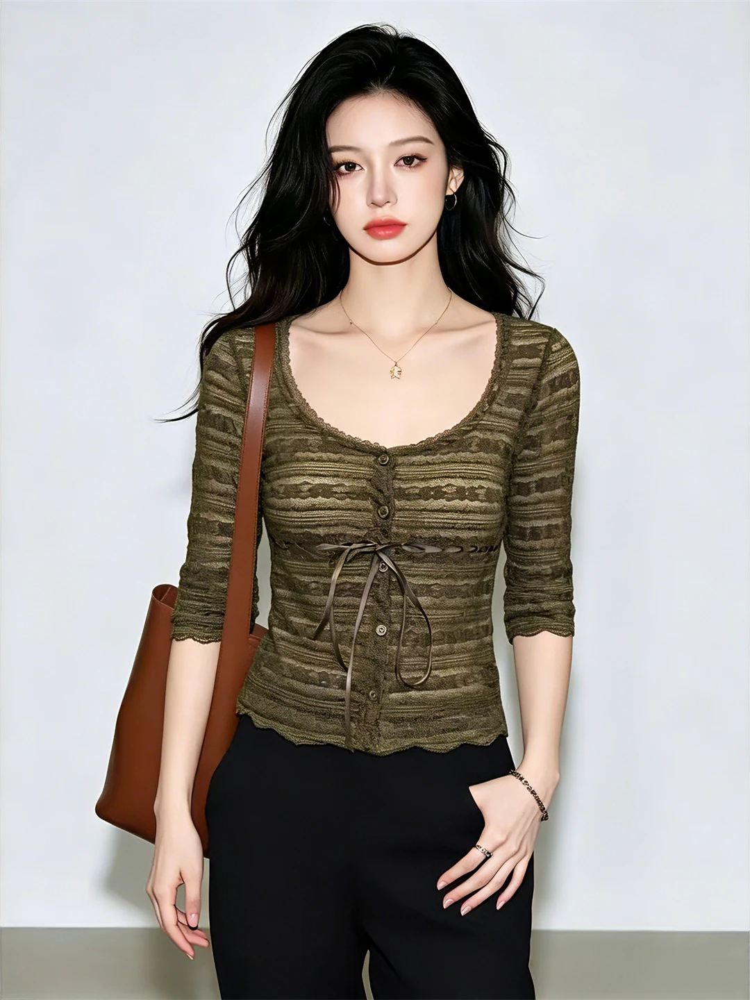 Elegant Lace Splice Top Fashionable Maturity Style Summer T-Shirt Poetess Style Commute Korean Fit Five Sleeve Regular Length
Elegant Lace Splice Top Fashionable Maturity Style Summer T-Shirt Poetess Style Commute Korean Fit Five Sleeve Regular Length