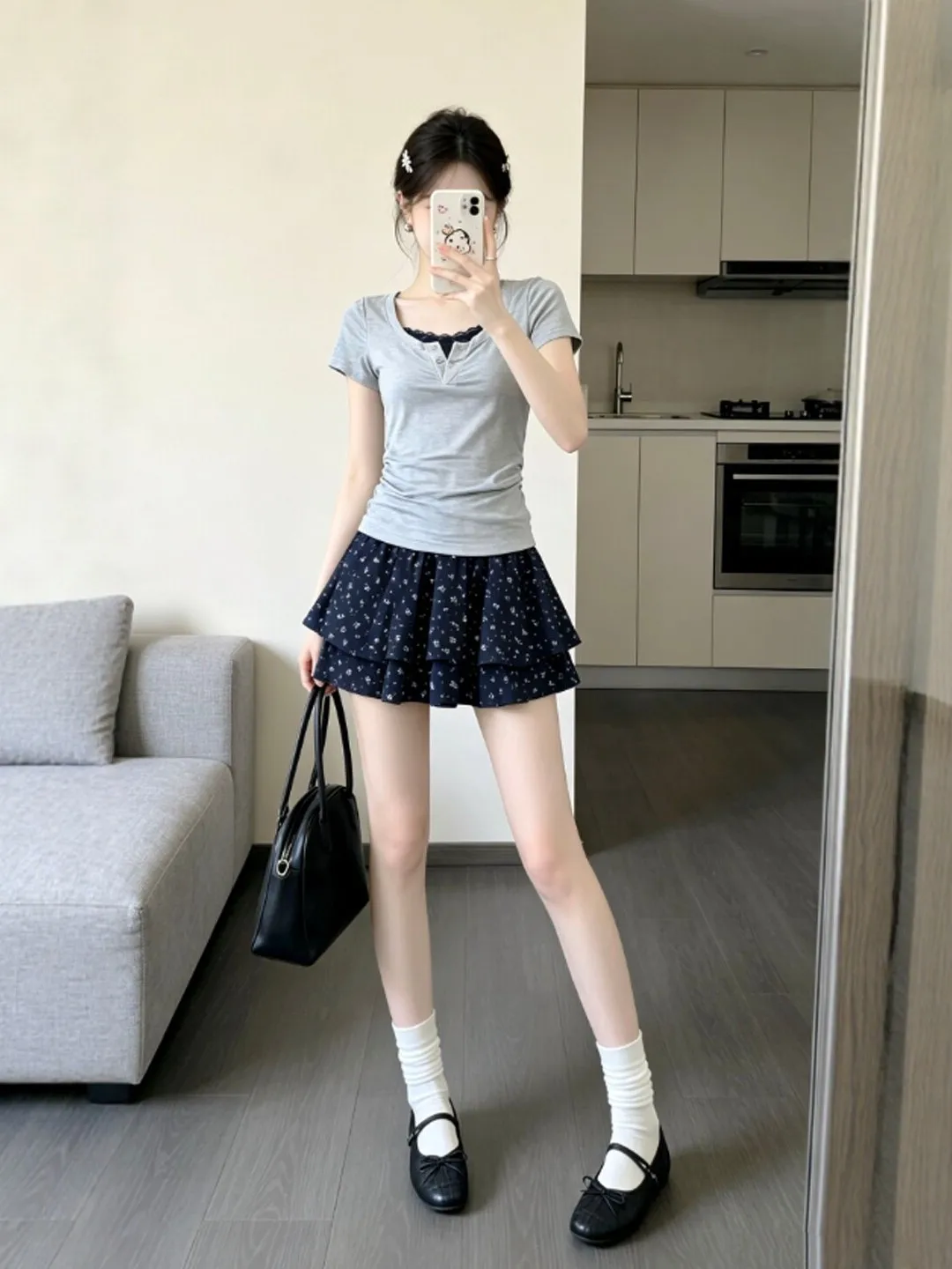 Floral Print Two-Piece Set Korean Style Summer Dress Comfortable Short Sleeve Midi Skirt Women's Fashion Ensemble
Floral Print Two-Piece Set Korean Style Summer Dress Comfortable Short Sleeve Midi Skirt Women's Fashion Ensemble