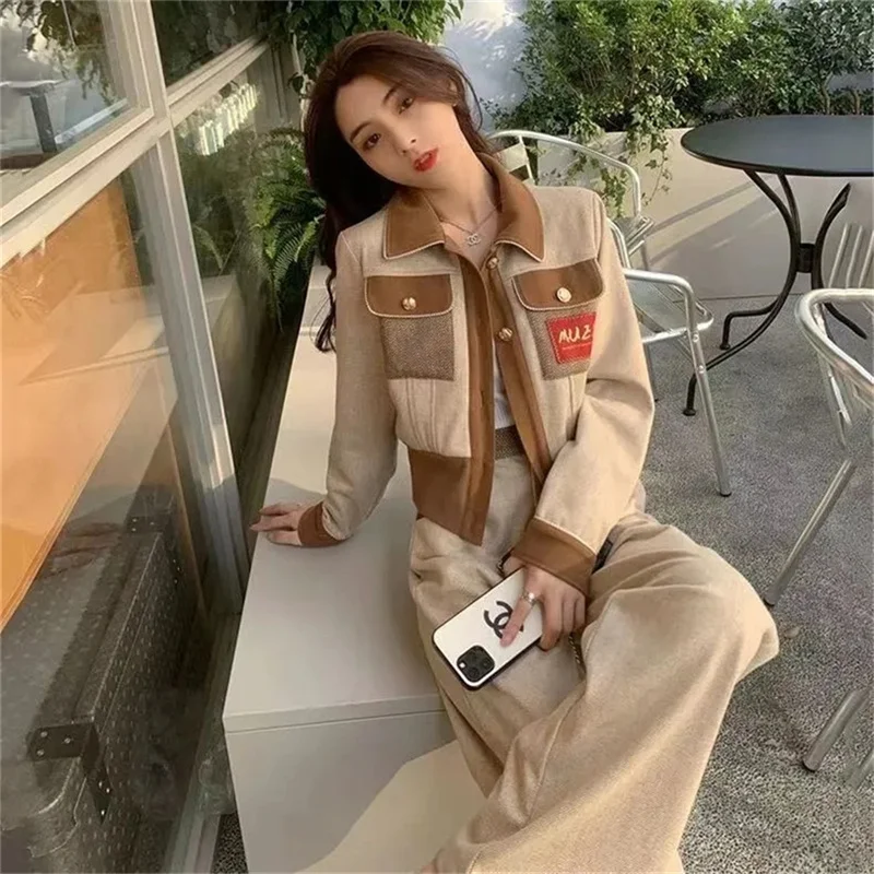 Fragrant Wind Woolen Suit Women's Spring And Autumn 2023 New Casual Fashion Temperament High Sense Wide Leg Trousers Two-Piece S
Fragrant Wind Woolen Suit Women's Spring And Autumn 2023 New Casual Fashion Temperament High Sense Wide Leg Trousers Two-Piece S