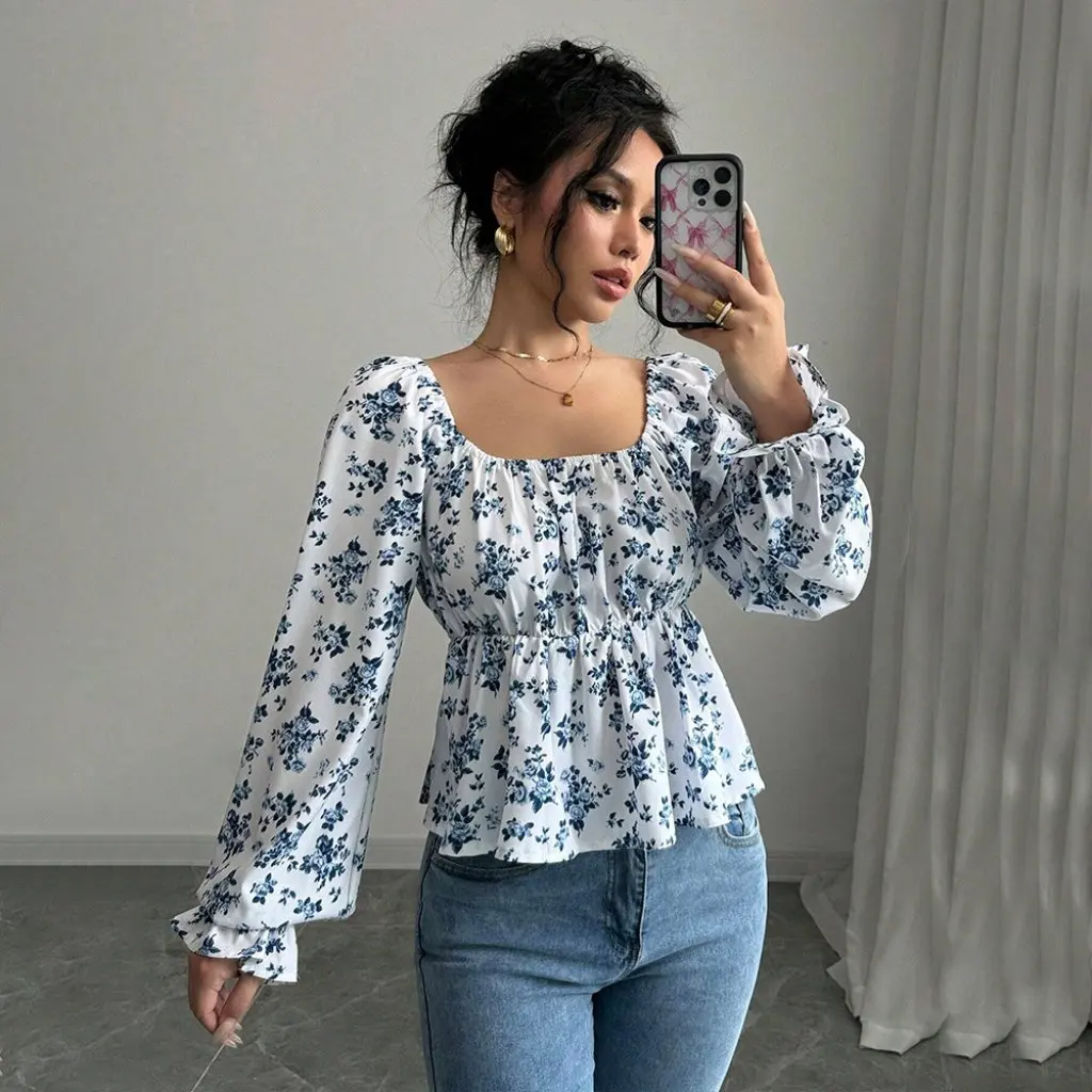 Women's Fresh Sweet T-shirt Square Collar Bubble Sleeve Floral Long Sleeve Top for Autumn And Winter
Women's Fresh Sweet T-shirt Square Collar Bubble Sleeve Floral Long Sleeve Top for Autumn And Winter