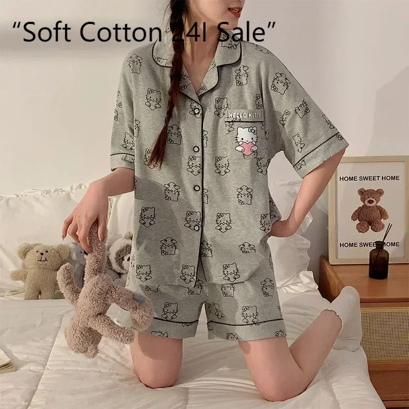 Новая летняя серая пижама с рисунком Hello Kitty, женская одежда, костюм, свободная одежда для дома
Новая летняя серая пижама с рисунком Hello Kitty, женская одежда, костюм, свободная одежда для дома