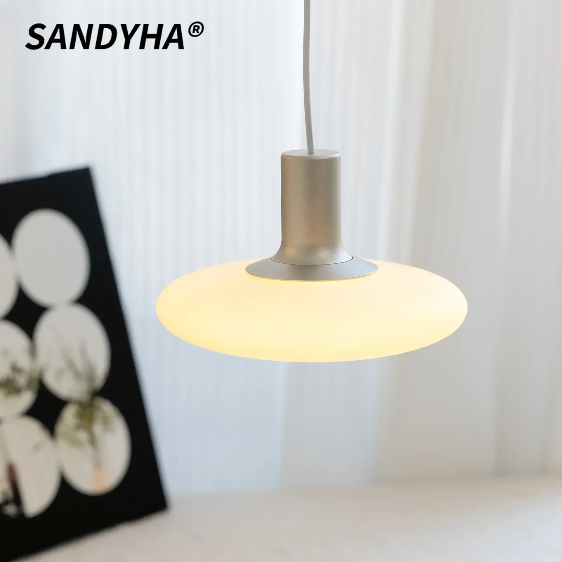 SANDYHAF Nordic Creative Simple Fresh Glass Pendant Lamp Suitable for Restaurant Bar Bedroom Bedhead Decoration Lighting Fixture
SANDYHAF Nordic Creative Simple Fresh Glass Pendant Lamp Suitable for Restaurant Bar Bedroom Bedhead Decoration Lighting Fixture