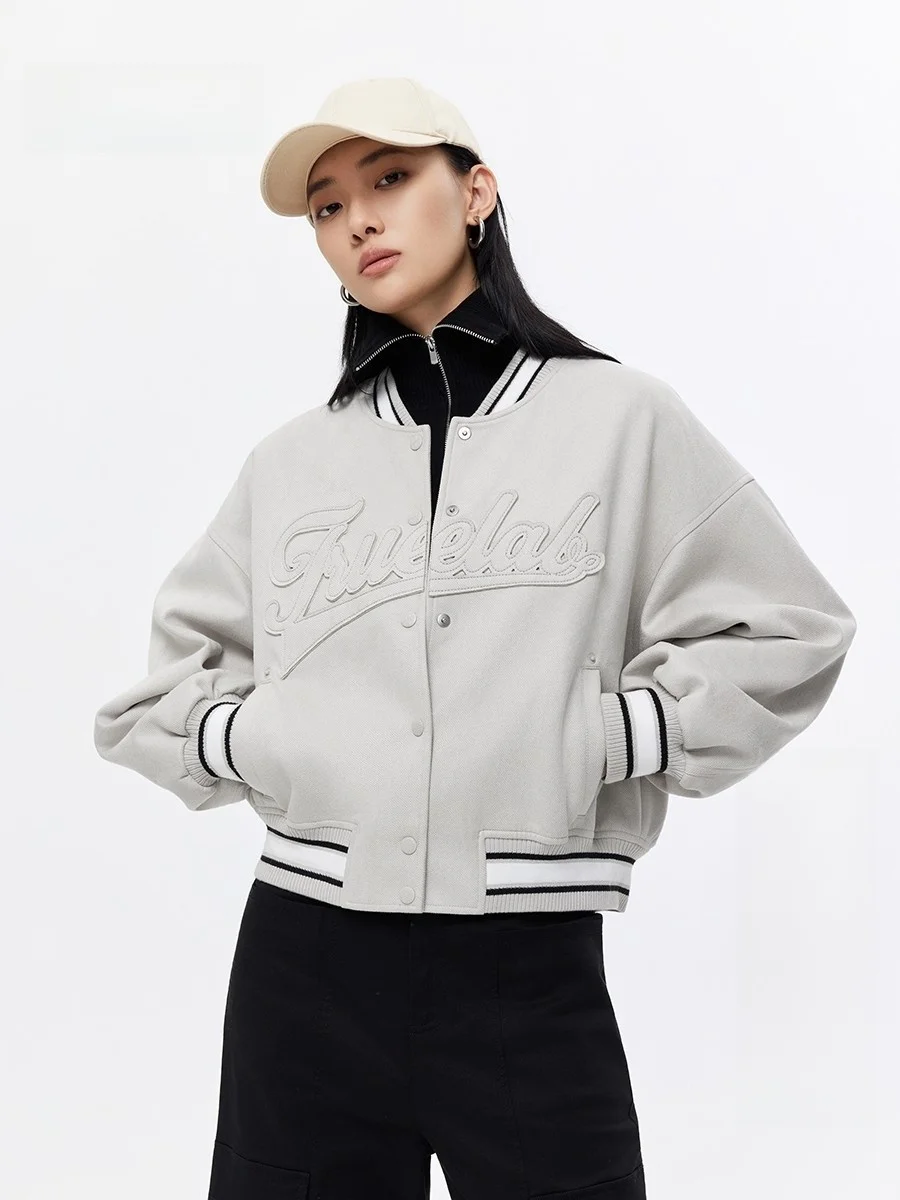 Loose Fit Long Sve American Casual Contrast Color Patch Lettering Baseball Jaet for Women Winter 2025 Polyester Blend
Loose Fit Long Sve American Casual Contrast Color Patch Lettering Baseball Jaet for Women Winter 2025 Polyester Blend