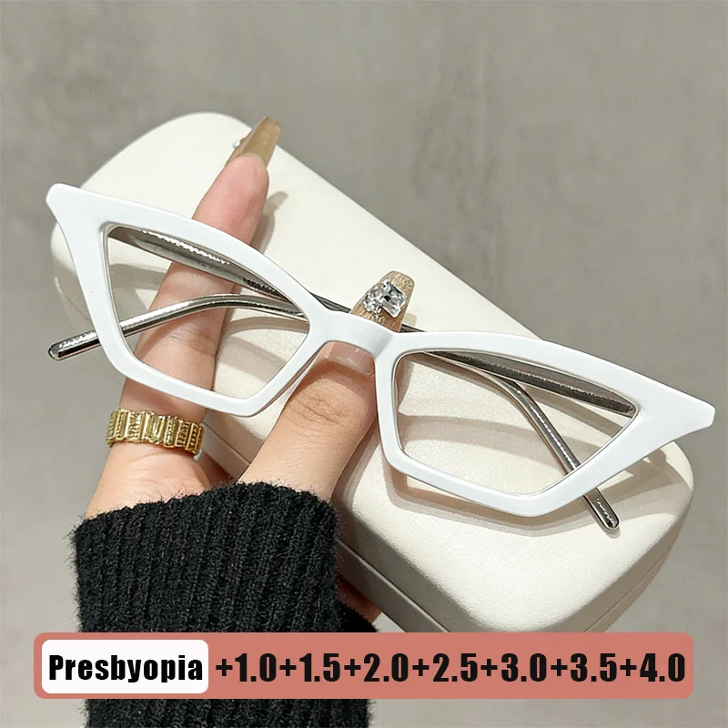 Fashionable Triangle Cat-Eye Presbyopia Glasses Stylish and Unique Blue Light Blocking Women Reader Eyewear Diopter To +4.0
Fashionable Triangle Cat-Eye Presbyopia Glasses Stylish and Unique Blue Light Blocking Women Reader Eyewear Diopter To +4.0
