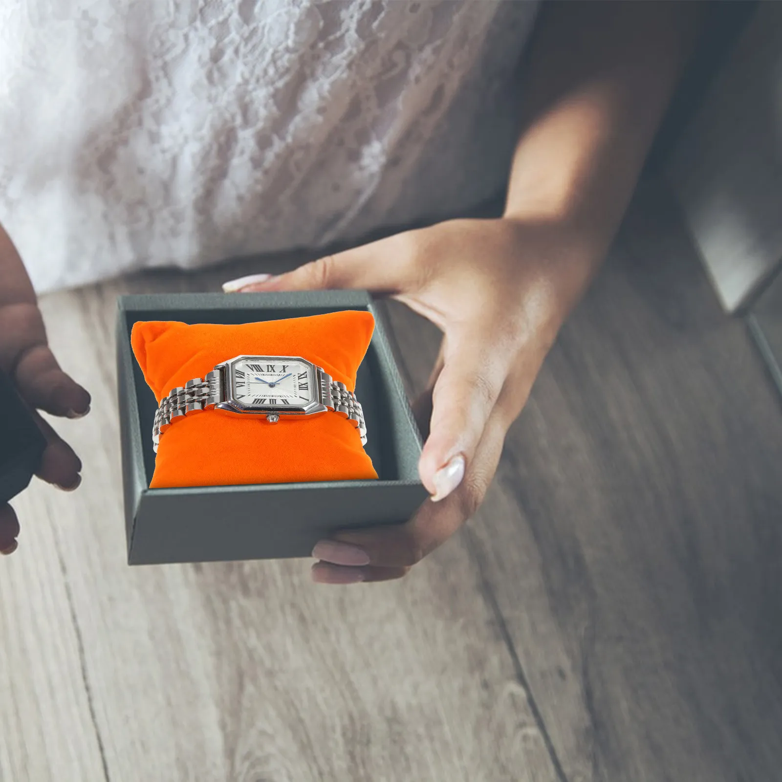 6Pcs Simple Elegant Jewelry Display Pillows Watch Pillow for Bracelets Watches Jewelry Storage Protection Display Decoration
6Pcs Simple Elegant Jewelry Display Pillows Watch Pillow for Bracelets Watches Jewelry Storage Protection Display Decoration