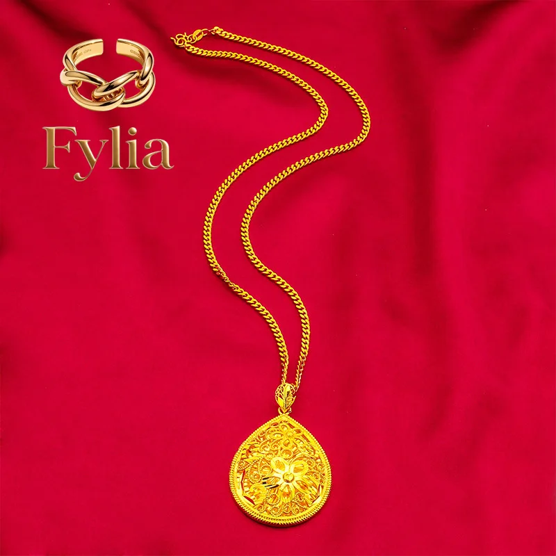 Fylia Jewelry Hollow Waterdrop Pendant for Women, 24K Gold, AU999 | Polished hollow waterdrop with diamonds, sleek and radiant
Fylia Jewelry Hollow Waterdrop Pendant for Women, 24K Gold, AU999 | Polished hollow waterdrop with diamonds, sleek and radiant
