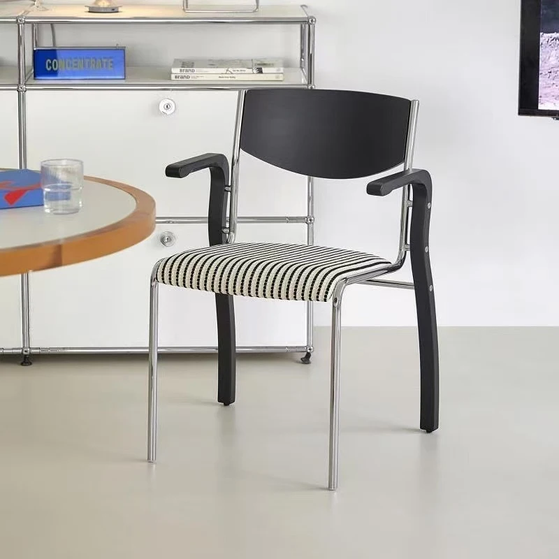 Vintage Bauhaus Dining , Designer Model For Home Use, Retro Backrest Chair, Modern Minimalist, Can Be Hung, With Armrests
Vintage Bauhaus Dining , Designer Model For Home Use, Retro Backrest Chair, Modern Minimalist, Can Be Hung, With Armrests
