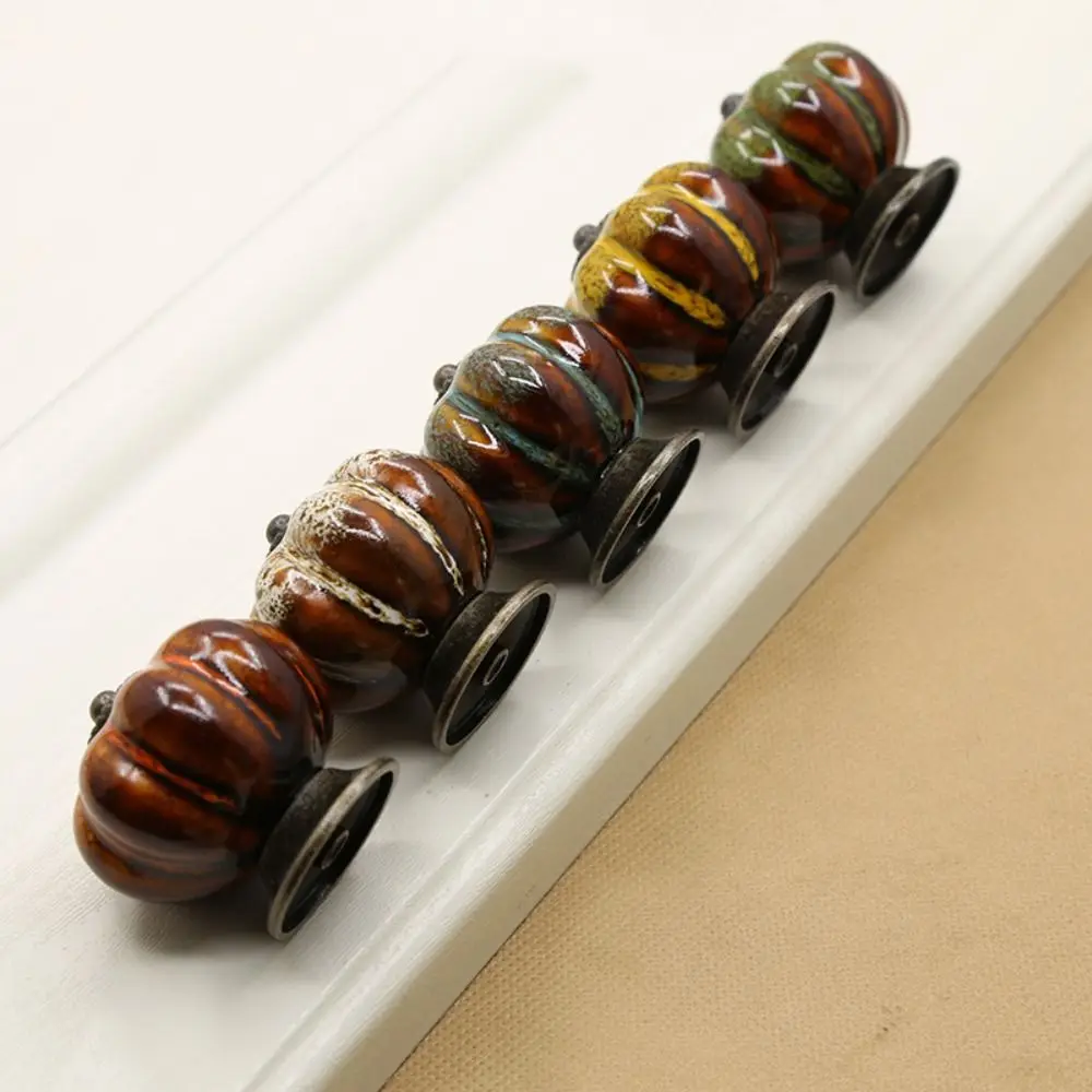 Simple Rural Single Hole Ceramic Pumpkin Handle Leopard Pattern Round Cabinet Knob European Style Vintage Drawer Knobs Wardrobe
Simple Rural Single Hole Ceramic Pumpkin Handle Leopard Pattern Round Cabinet Knob European Style Vintage Drawer Knobs Wardrobe