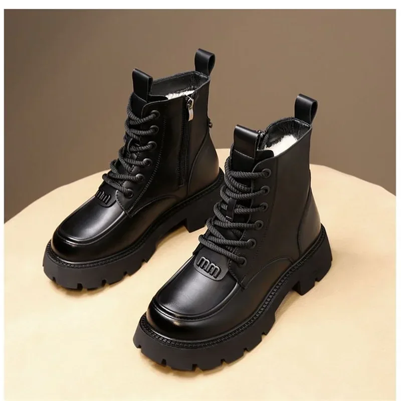 New Plush Warm Women's High Boots for Woman Platform Boots 2025 Flat Heel Women's Fashion Leather Winter Snow Boots Size 35-40
New Plush Warm Women's High Boots for Woman Platform Boots 2025 Flat Heel Women's Fashion Leather Winter Snow Boots Size 35-40