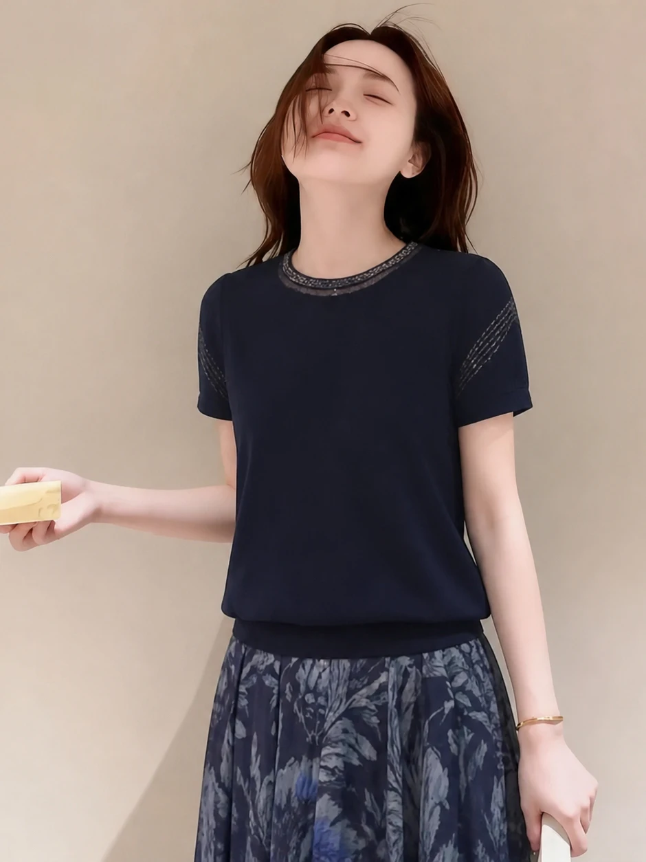 Fashionable Korean Style Knitted Top round Neck Heavy Embellished Summer Casual Luxury Light Weight Silk Women's Shirt
Fashionable Korean Style Knitted Top round Neck Heavy Embellished Summer Casual Luxury Light Weight Silk Women's Shirt