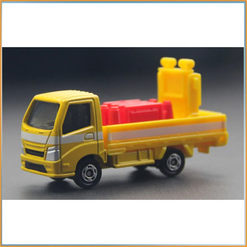 Original Tomica Red & White Box Realistic Die-Cast Car Model No.82 Road Safety Equipment Transport Truck Car Model Toy Gift
Original Tomica Red & White Box Realistic Die-Cast Car Model No.82 Road Safety Equipment Transport Truck Car Model Toy Gift