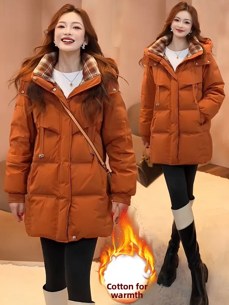 Модная женская зимняя куртка-пуховик Thiened Fce в корейском стиле, оверсайз, для повседневной носки, с капюшоном и молнией
Модная женская зимняя куртка-пуховик Thiened Fce в корейском стиле, оверсайз, для повседневной носки, с капюшоном и молнией