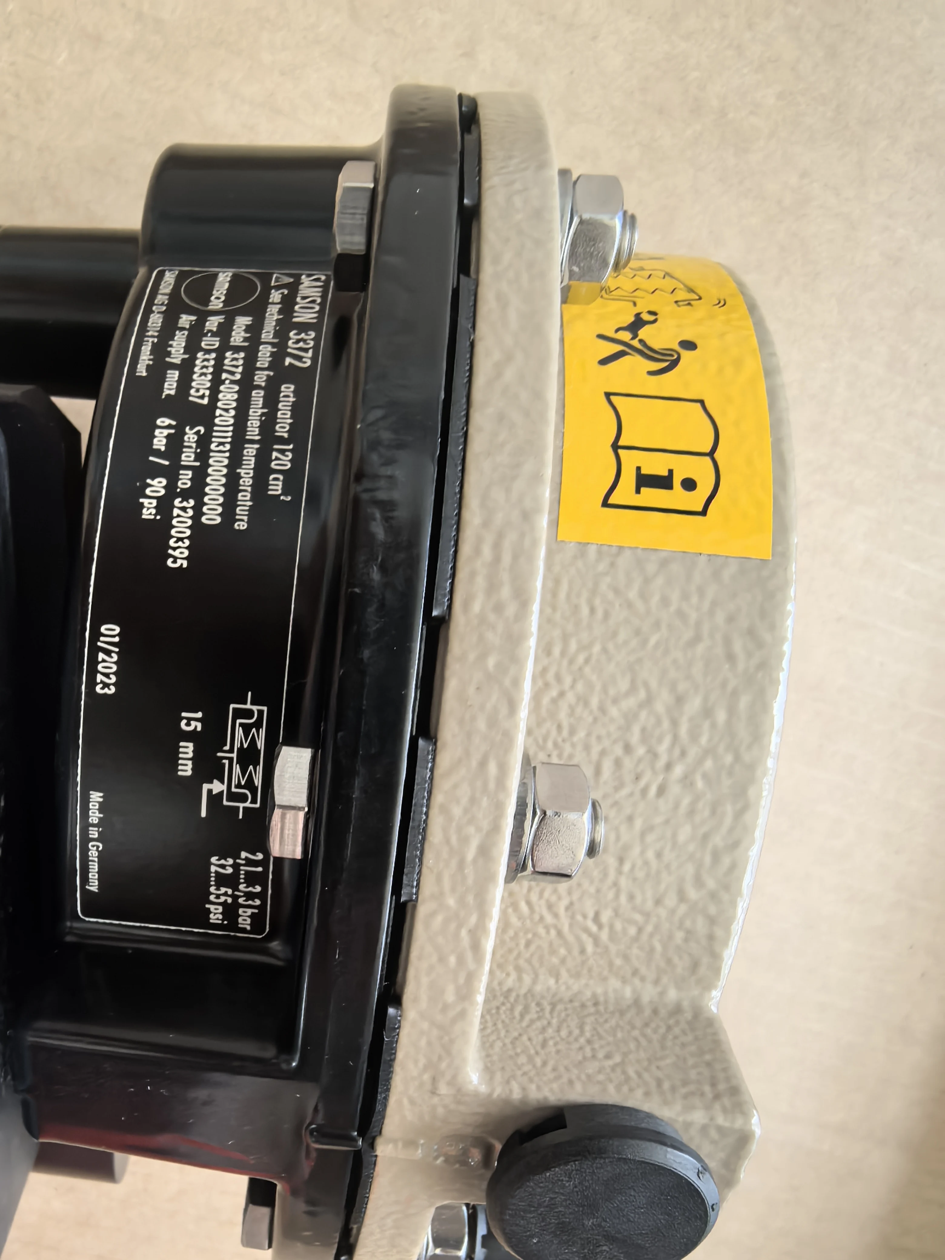 Регуляторный клапан SAMSON 3241 DN50 ENJL1040 PN16 KV40+3277 350CM2 0,8-2,4BAR
Регуляторный клапан SAMSON 3241 DN50 ENJL1040 PN16 KV40+3277 350CM2 0,8-2,4BAR