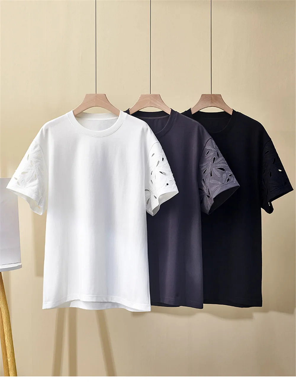 Summer New Cotton Petal Short Sleeved Round Neck Hollow Casual Loose Simple Comfortable Breathable Women's T-Shirt
Summer New Cotton Petal Short Sleeved Round Neck Hollow Casual Loose Simple Comfortable Breathable Women's T-Shirt