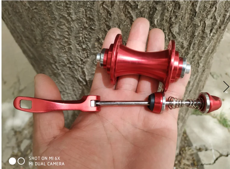 Folding bike aluminum alloy hub bearing hub quick release 32 hole 74mm front bike hub red hub
Folding bike aluminum alloy hub bearing hub quick release 32 hole 74mm front bike hub red hub