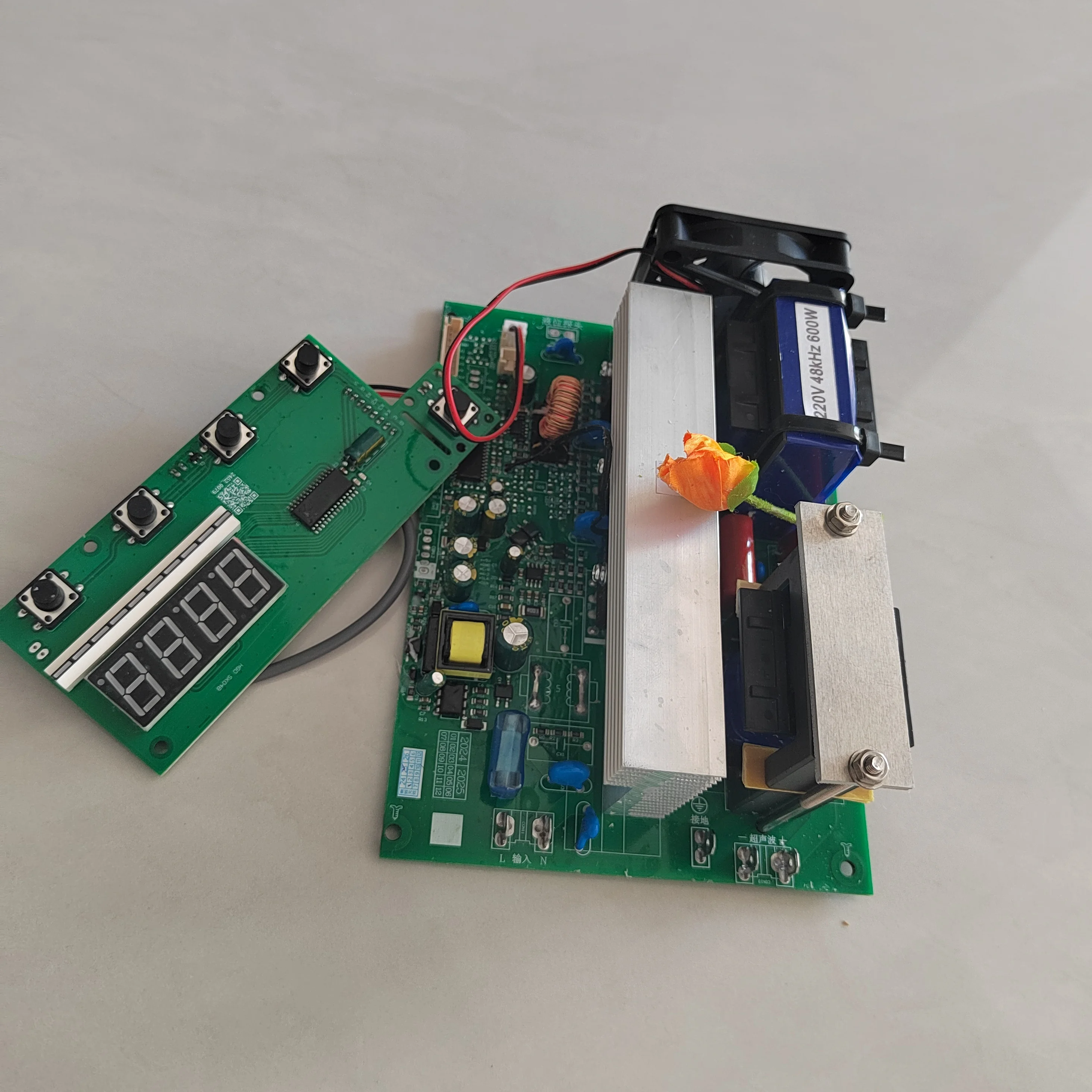 40KHZ 500W Ultrasonic Circuit Board PCB Ultrasonic Generator Parts With Display Board Timer and Power Adjust
40KHZ 500W Ultrasonic Circuit Board PCB Ultrasonic Generator Parts With Display Board Timer and Power Adjust