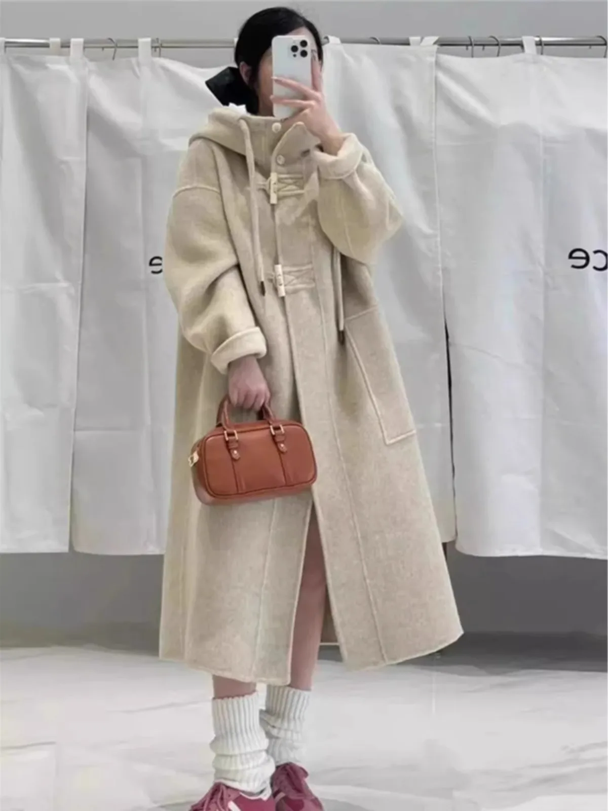 plus Size Long Woolen Coat Women Winter Loose over Knee Length Jacket Korean Style Commute Polyester Fiber Casual Outfit
plus Size Long Woolen Coat Women Winter Loose over Knee Length Jacket Korean Style Commute Polyester Fiber Casual Outfit