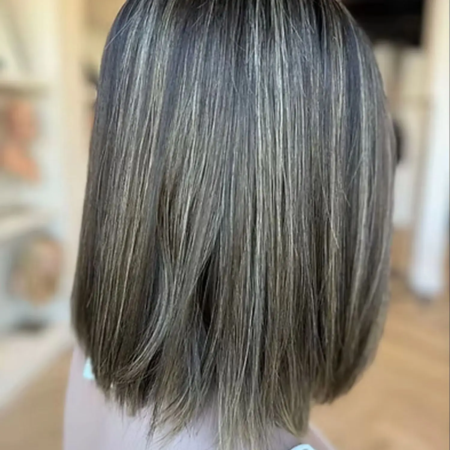 14-дюймовые темные парики, синтетические парики спереди, боб, натуральные прямые, реалистичный вид, бесклеевые парики, плотность 180%, лидер продаж
14-дюймовые темные парики, синтетические парики спереди, боб, натуральные прямые, реалистичный вид, бесклеевые парики, плотность 180%, лидер продаж