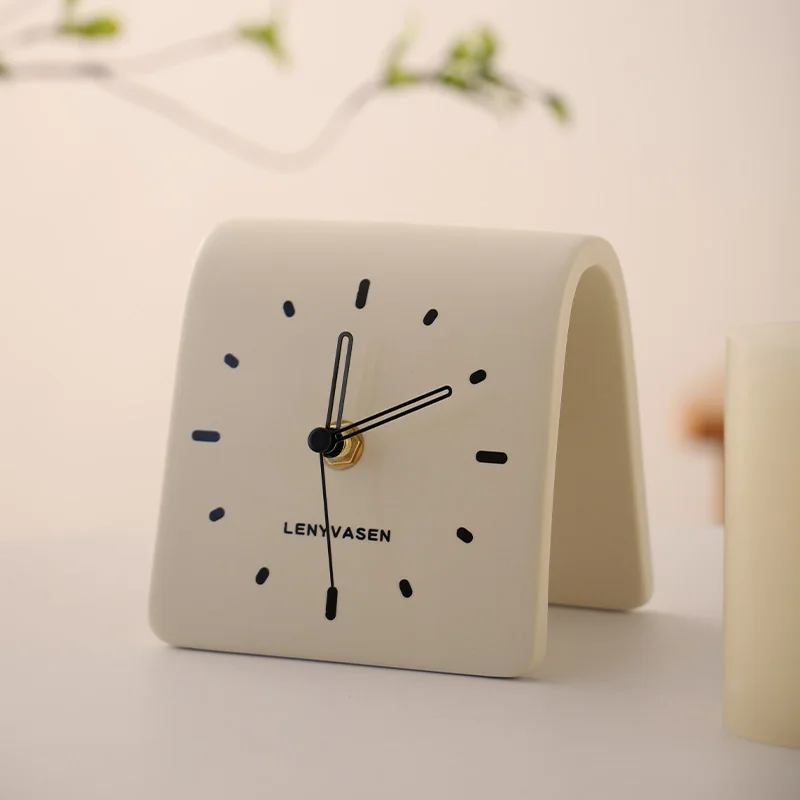 Creative countertop ceramic clock simple desk clock home desktop ornament living room entrance bedside silent desk decoration
Creative countertop ceramic clock simple desk clock home desktop ornament living room entrance bedside silent desk decoration