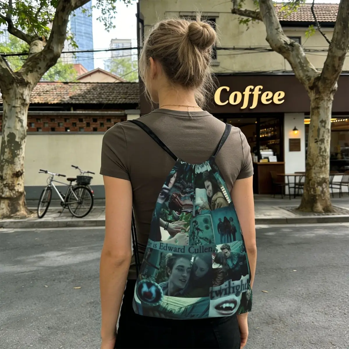 Edward Cullen Twilight Movie Backpacks Fashion Drawstring Bags Sports Bag Book Bags for Travel Students
Edward Cullen Twilight Movie Backpacks Fashion Drawstring Bags Sports Bag Book Bags for Travel Students
