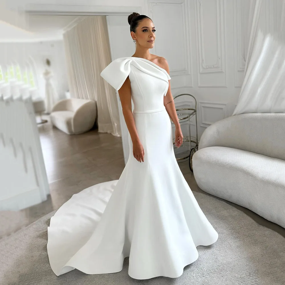 2025 Exquisite One Shoulder Mermaid Wedding Dress For Women Plus Size Classy Simple Bridal Gown Customized Wedding Brides Gown
2025 Exquisite One Shoulder Mermaid Wedding Dress For Women Plus Size Classy Simple Bridal Gown Customized Wedding Brides Gown