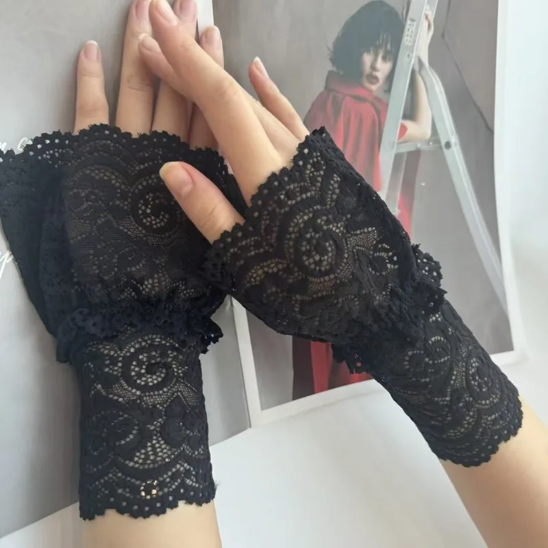 Lace false sleeves versatile lace hollow cuffs spring and autumn decorative wrist trumpet sleeve covers for women
Lace false sleeves versatile lace hollow cuffs spring and autumn decorative wrist trumpet sleeve covers for women
