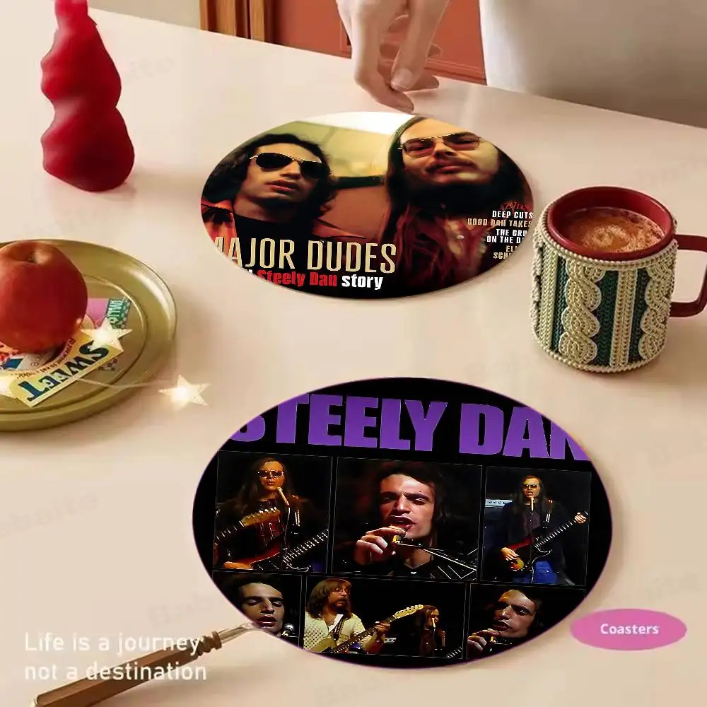 S-steely Dan Rapper Band Themed Wooden Coaster Creative Heat-Resistant Non-Slip Table Mat, Suitable For Protecting Desktop
S-steely Dan Rapper Band Themed Wooden Coaster Creative Heat-Resistant Non-Slip Table Mat, Suitable For Protecting Desktop